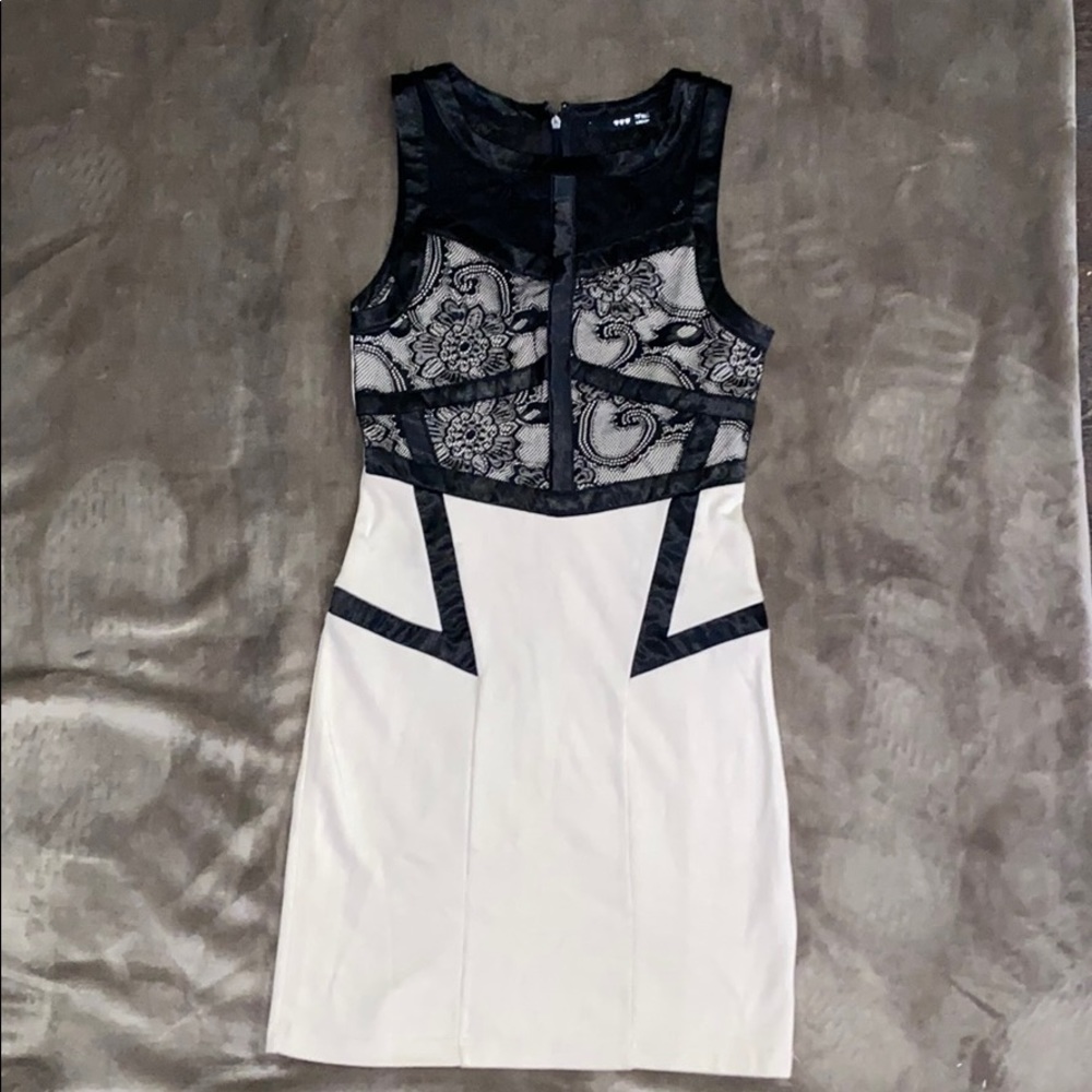 Gorgeous TFNC London dress top w/faux leather Sz S